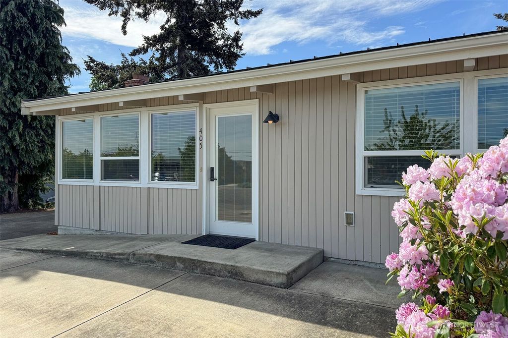 Photo of 405 W Bell Street, Sequim, WA 98382 (MLS # 2522842)