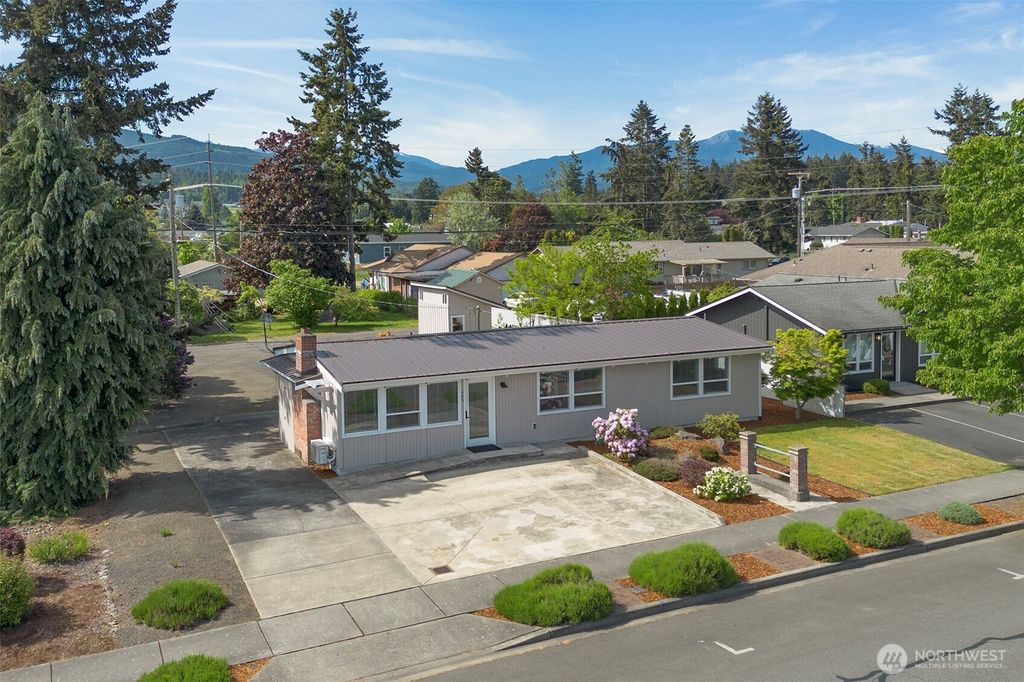 Photo of 405 W Bell Street, Sequim, WA 98382 (MLS # 2522842)