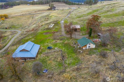 Photo of 4521 Highway 25 S, Hunters, WA 99137 (MLS # 2508740)