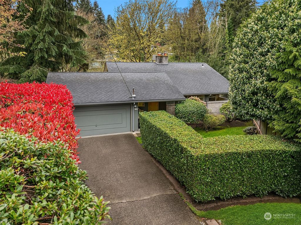 Photo of 1339 NE 106th Street, Seattle, WA 98125 (MLS # 2209227)