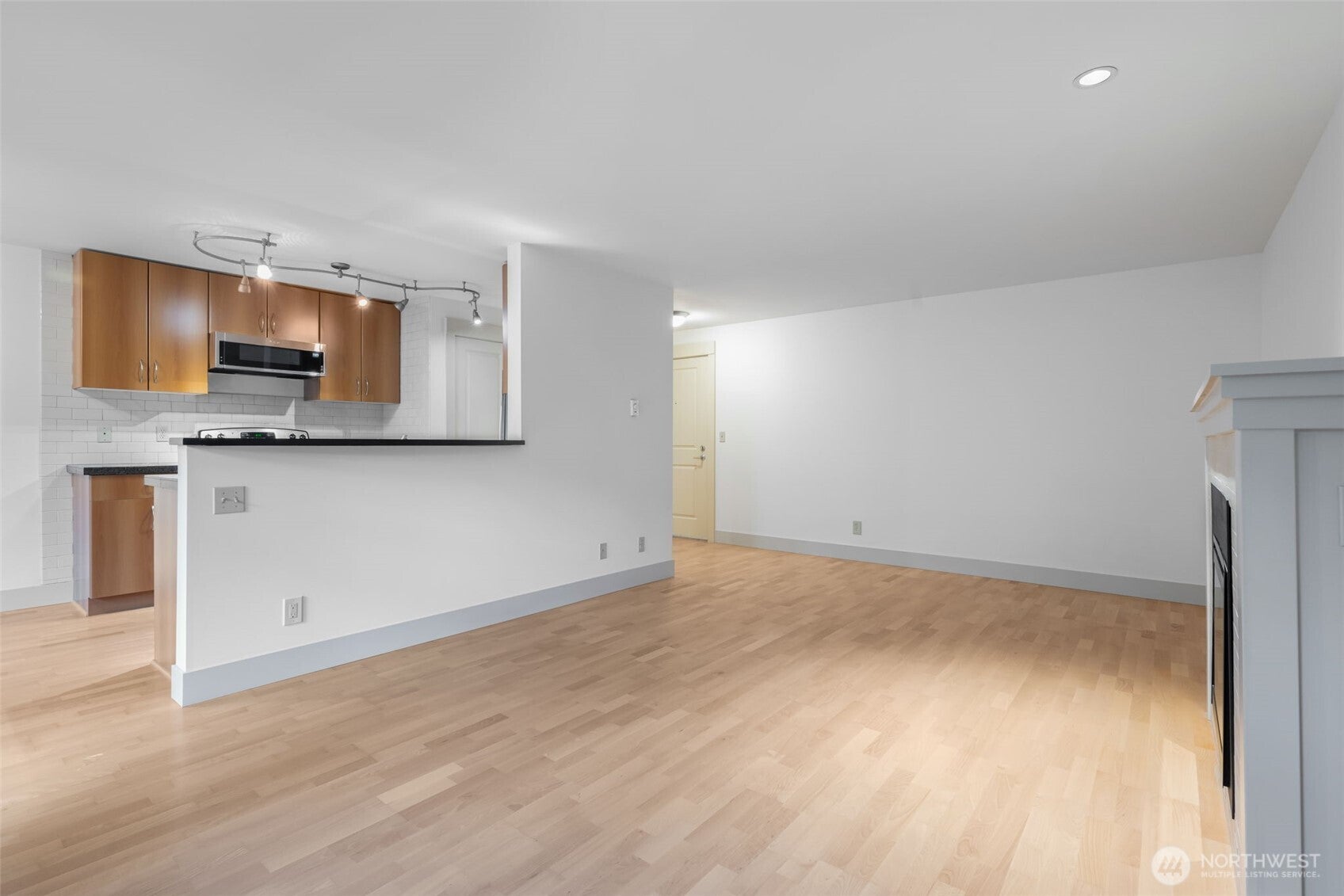 22910 90th Avenue W E305
