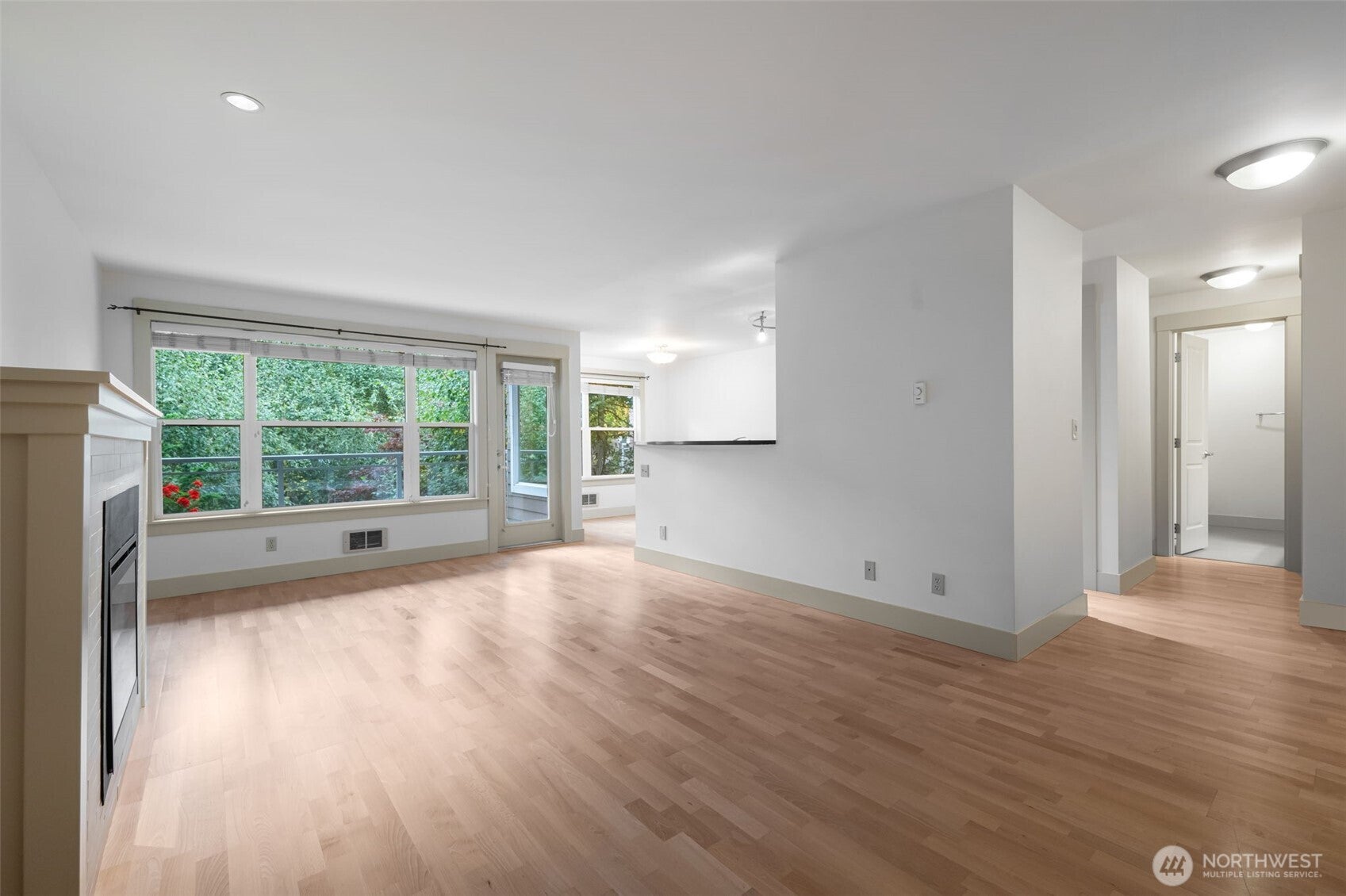 22910 90th Avenue W E305