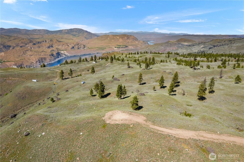 12 Columbia River Bluffs Road