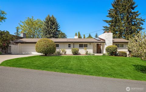 9750 SE 41st Street Mercer Island WA 98040