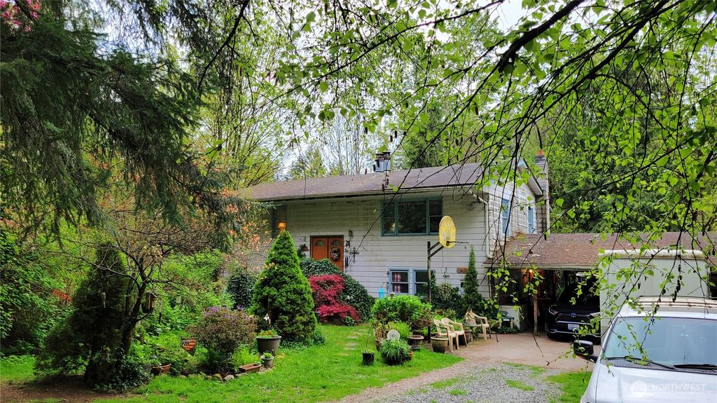 Photo of 16207 309th Avenue NE, Duvall, WA 98019 (MLS # 2514617)