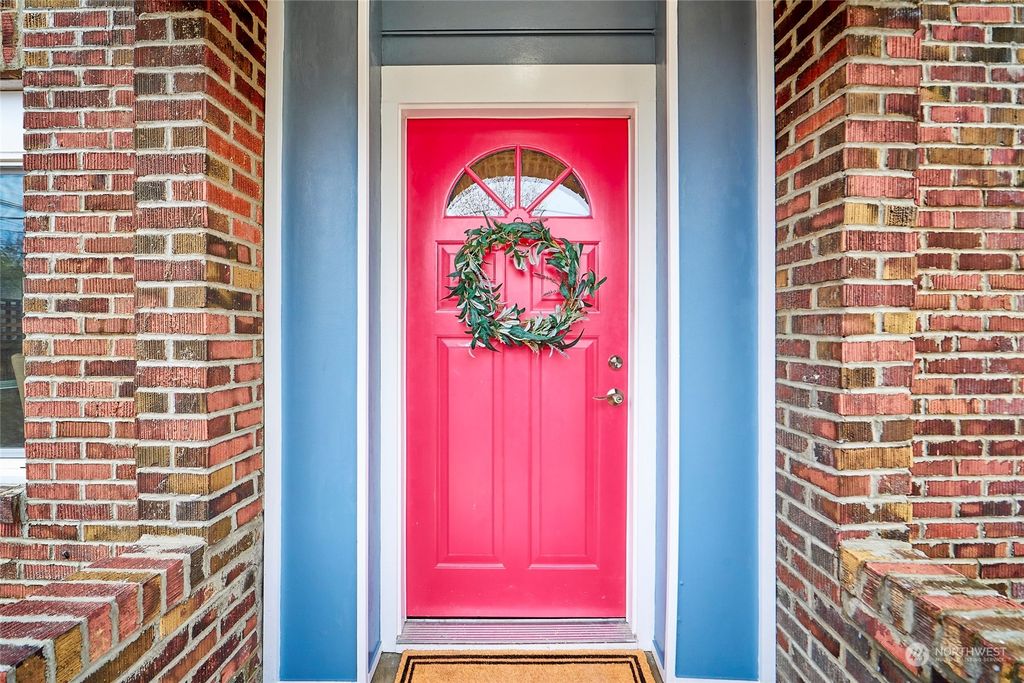 Photo of 6200 Rainier Avenue S, Seattle, WA 98118 (MLS # 2194797)