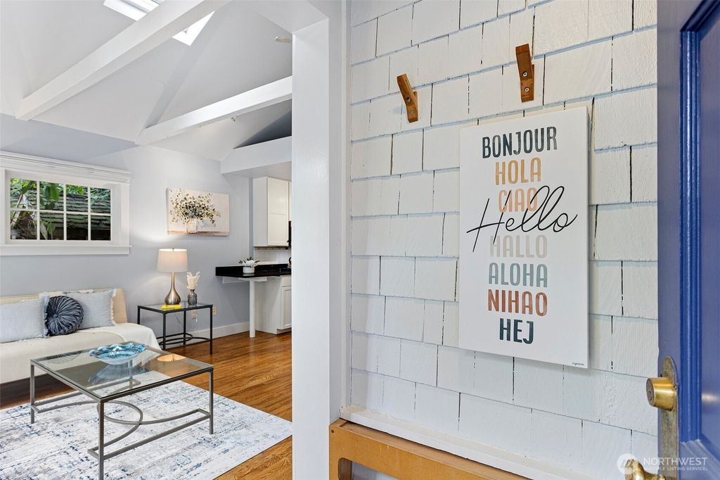 Photo of 2122 E Pine Street, Seattle, WA 98122 (MLS # 2374337)