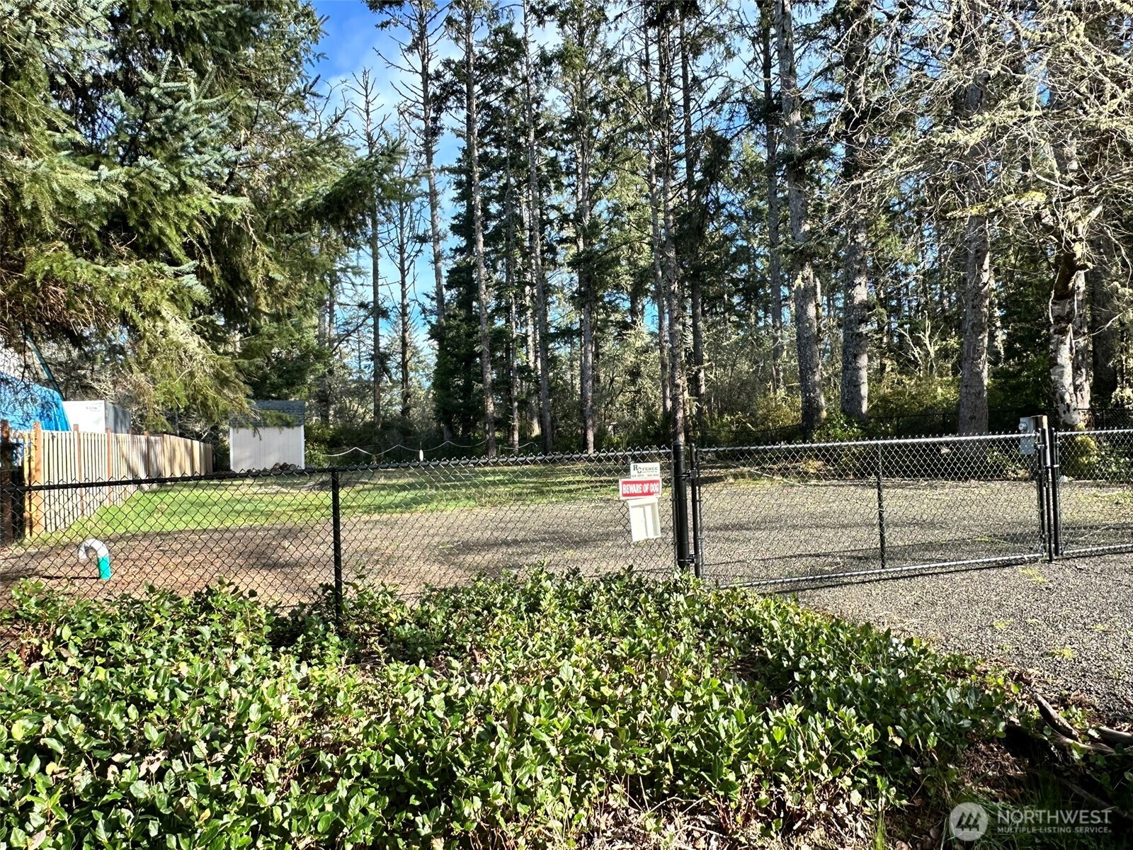 864 Hassalo Avenue SE