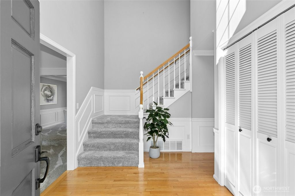 Photo of 4719 226th Court SE, Sammamish, WA 98075 (MLS # 2439036)