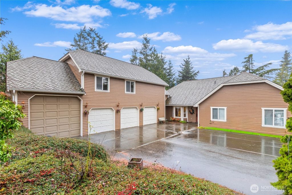 Photo of 3836 Bay Lane, Anacortes, WA 98221 (MLS # 2464581)