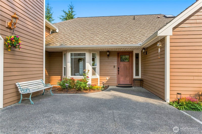 3836 Bay Lane