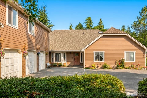 Photo of 3836 Bay Lane, Anacortes, WA 98221 (MLS # 2464581)