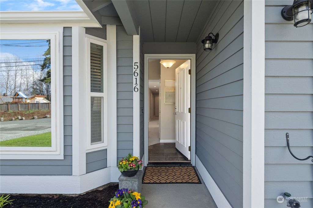 Photo of 5616 18th Avenue SW, Seattle, WA 98106 (MLS # 2038017)