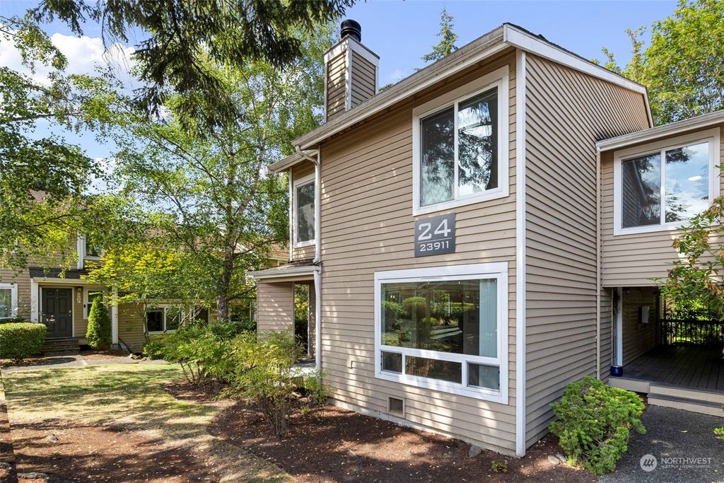Photo of 23911 12th Place S #2405, Des Moines, WA 98198 (MLS # 2326001)