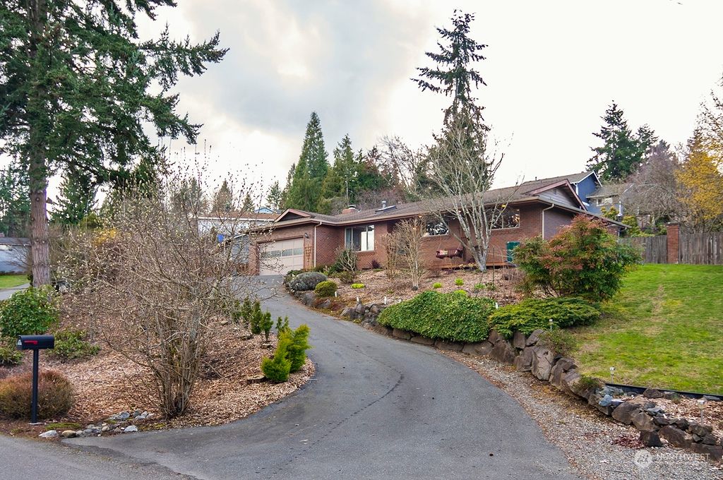 Photo of 19131 66th Place NE, Kenmore, WA 98028 (MLS # 2044650)