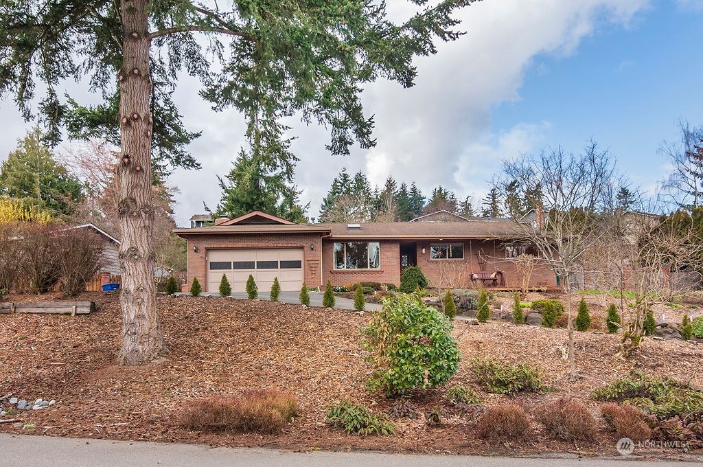 Photo of 19131 66th Place NE, Kenmore, WA 98028 (MLS # 2044650)