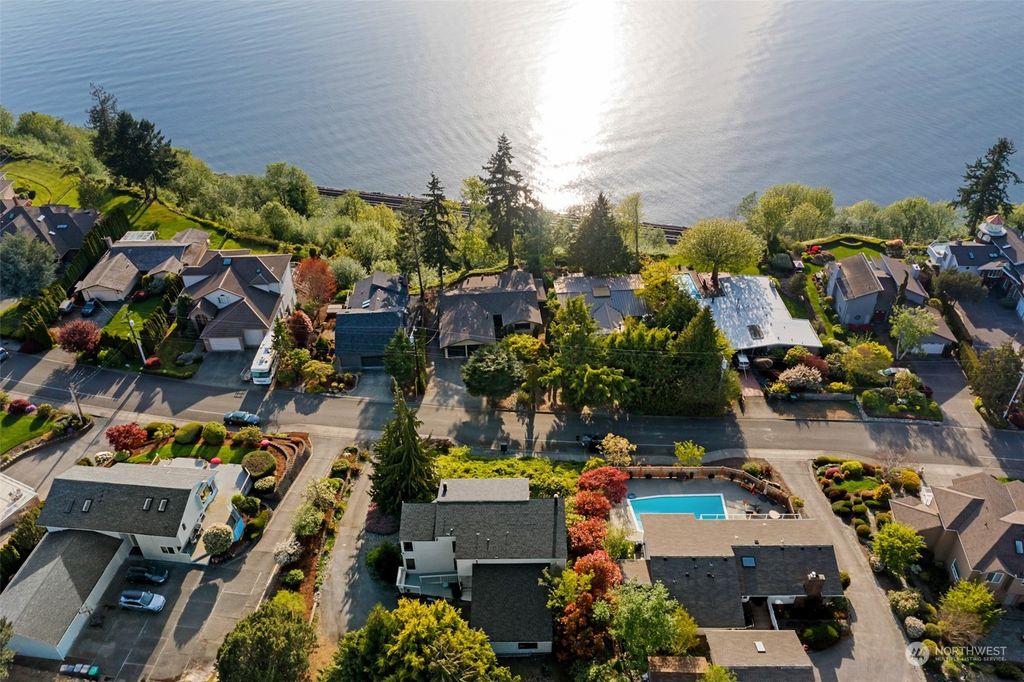 Photo of 10413 Marine View Drive, Mukilteo, WA 98275 (MLS # 2059990)