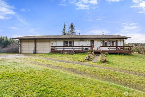 Photo of 2700 Mallis Landing Road, Raymond, WA 98577 (MLS # 2460473)