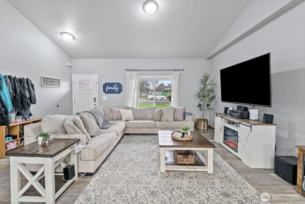 Photo of 321 W H Street, Shelton, WA 98584 (MLS # 2470971)