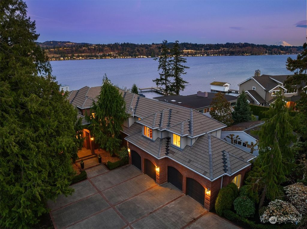 Photo of 4452 Ferncroft Road, Mercer Island, WA 98040 (MLS # 2202500)
