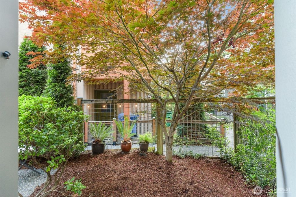 Photo of 474 N 130th Street, Seattle, WA 98133 (MLS # 2366174)