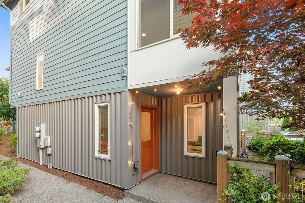 Photo of 474 N 130th Street, Seattle, WA 98133 (MLS # 2366174)