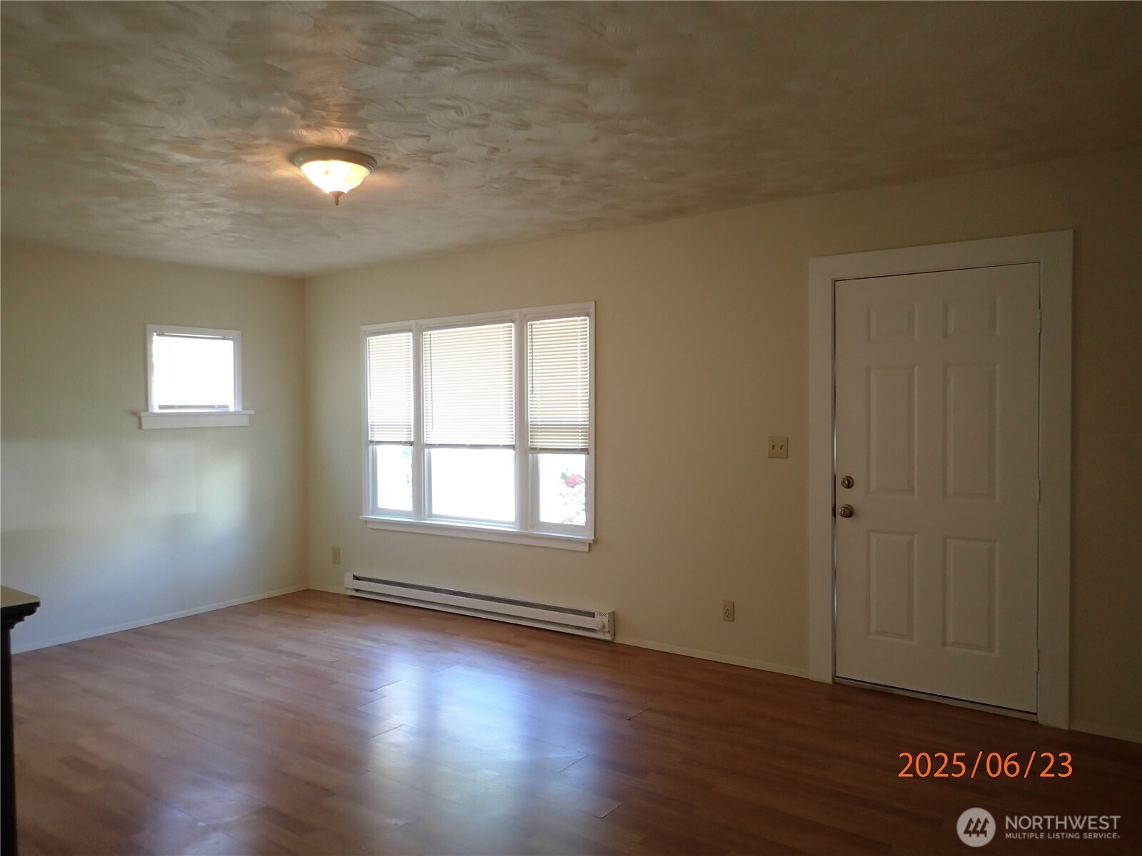 506 E 5th Street