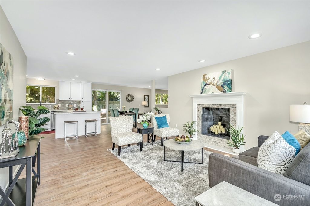 Photo of 1821 Whitman Avenue NE, Renton, WA 98059 (MLS # 2017972)