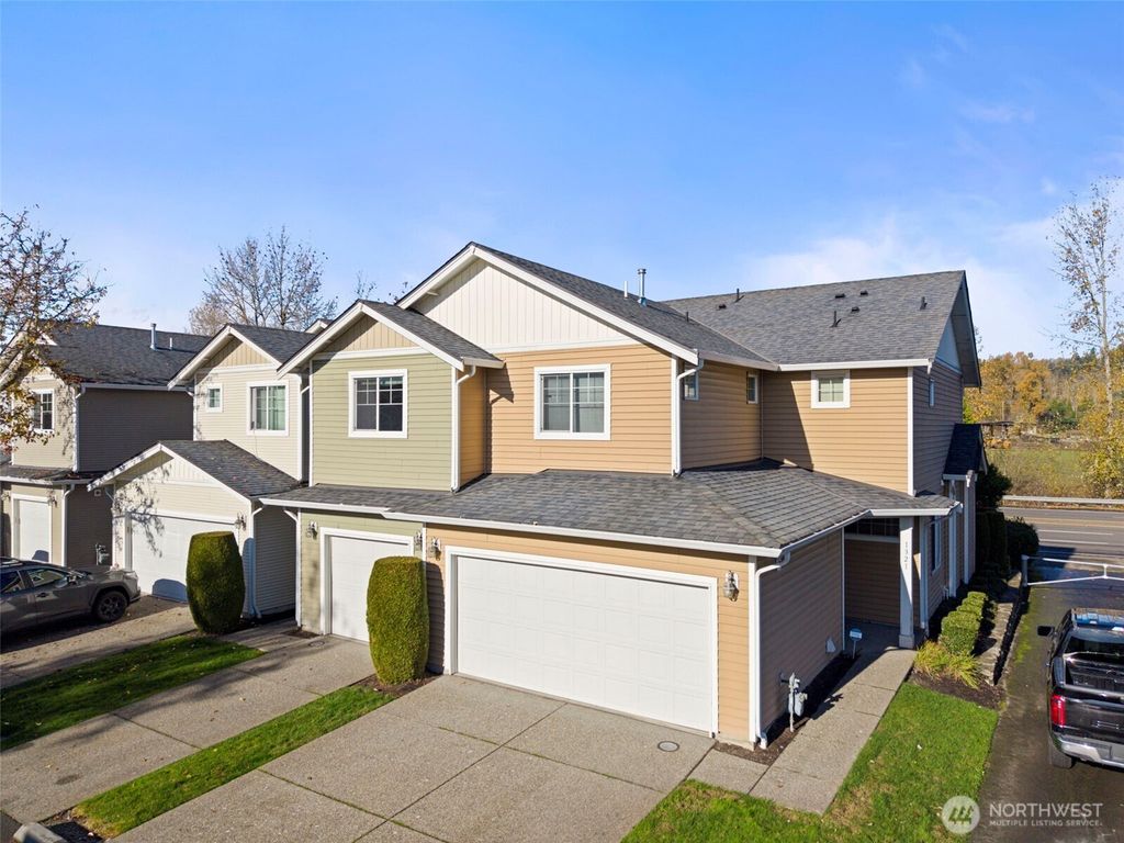 Photo of 1317 52nd Street NE, Auburn, WA 98002 (MLS # 2402242)