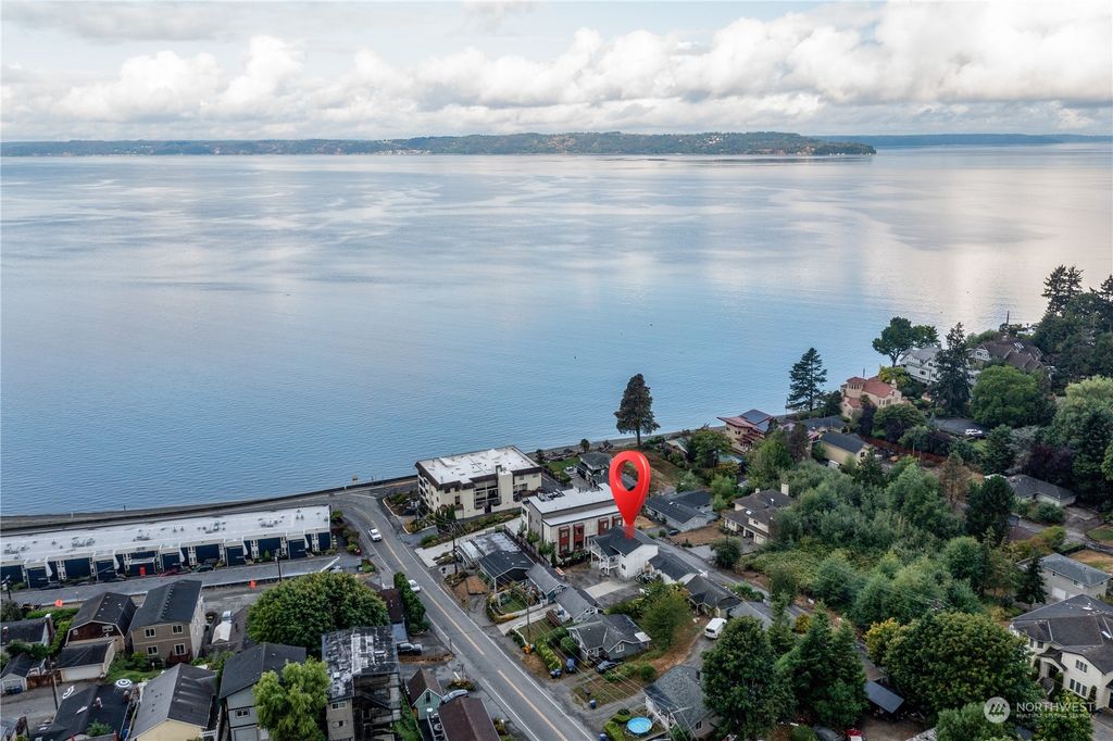 Photo of 807 S 280th Street #807-B, Des Moines, WA 98198 (MLS # 2154177)