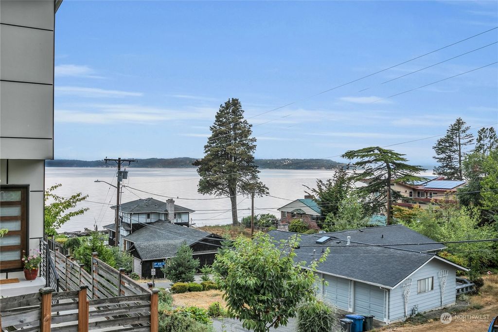 Photo of 807 S 280th Street #807-B, Des Moines, WA 98198 (MLS # 2154177)