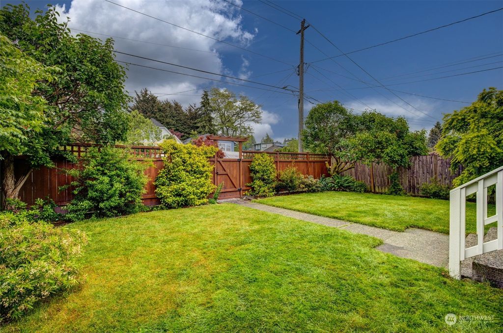 Photo of 9749 Palatine Avenue N, Seattle, WA 98103 (MLS # 2246617)