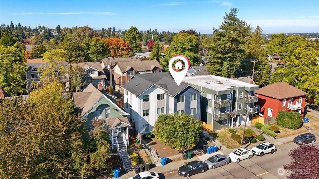 Photo of 5257 Brooklyn Avenue NE, Seattle, WA 98105 (MLS # 2501222)