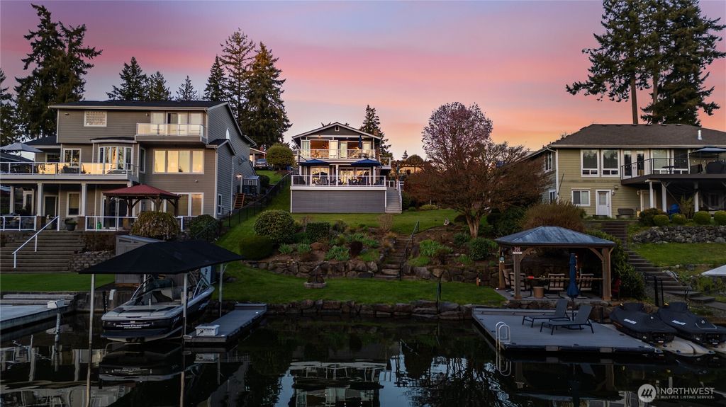 Photo of 5114 Jenks Point Way E, Lake Tapps, WA 98391 (MLS # 2508297)