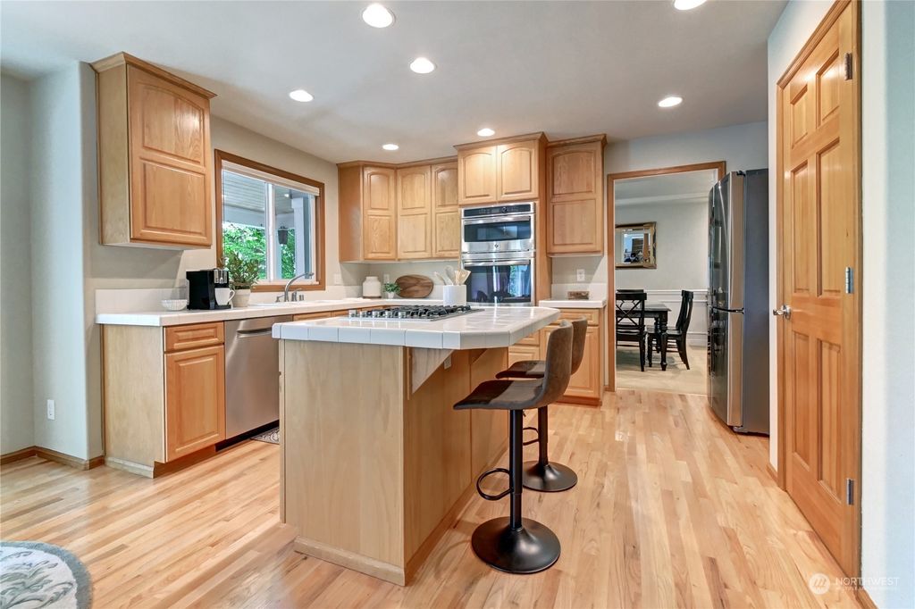 Photo of 4025 251st Way NE, Redmond, WA 98053 (MLS # 2231494)