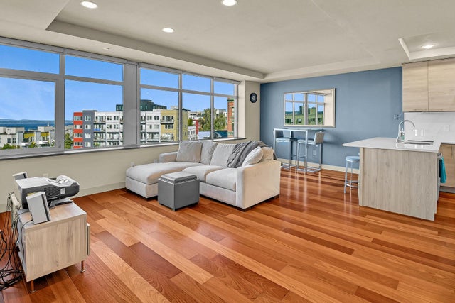 2319 1st Avenue 306 #306, Seattle