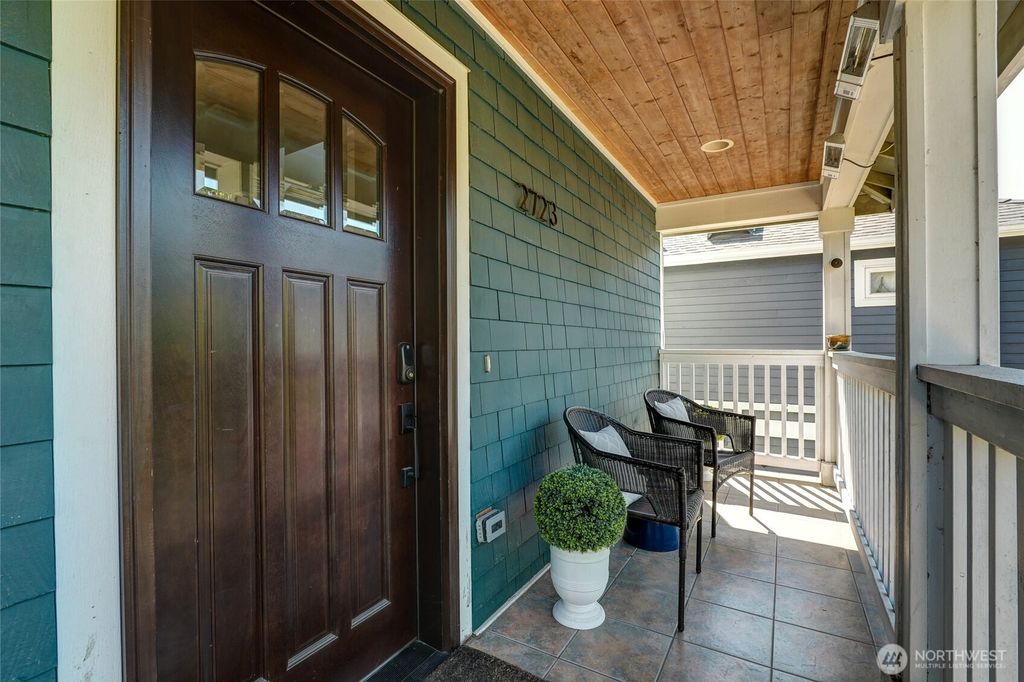 Photo of 2723 S King St St, Seattle, WA 98144 (MLS # 2411422)