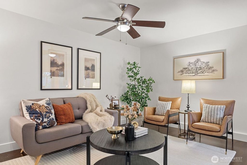 Photo of 120 NW 39th Street #106, Seattle, WA 98107 (MLS # 2447843)