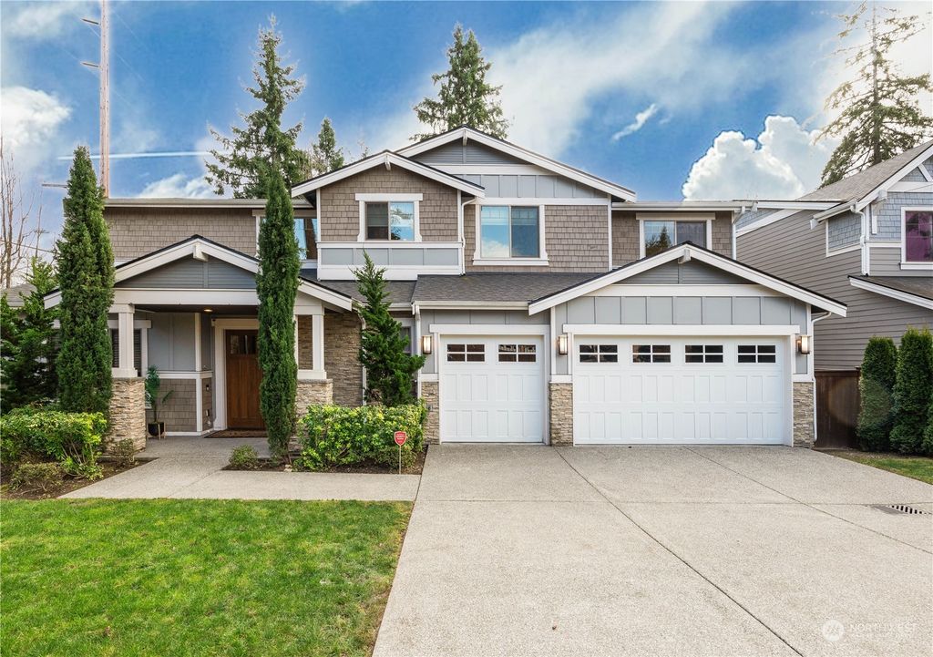 Photo of 13979 SE 1st Street, Bellevue, WA 98005 (MLS # 2201991)