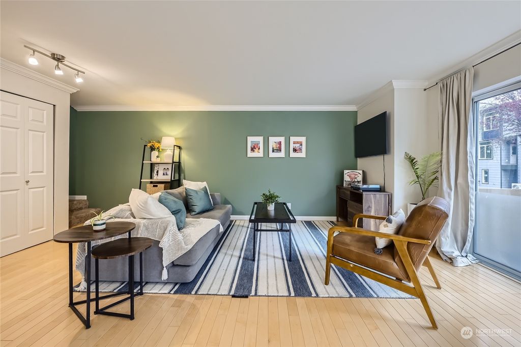 Photo of 16820 6th Avenue W #B10, Lynnwood, WA 98037 (MLS # 2217323)