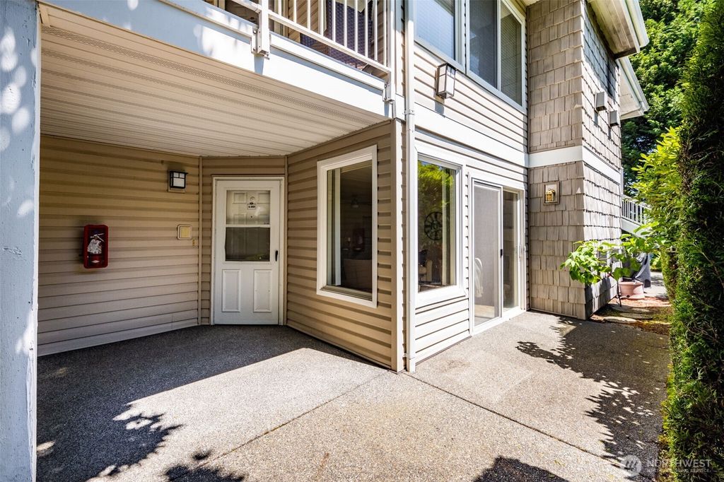 Photo of 11130 SE 208th Street #A103, Kent, WA 98031 (MLS # 2406859)