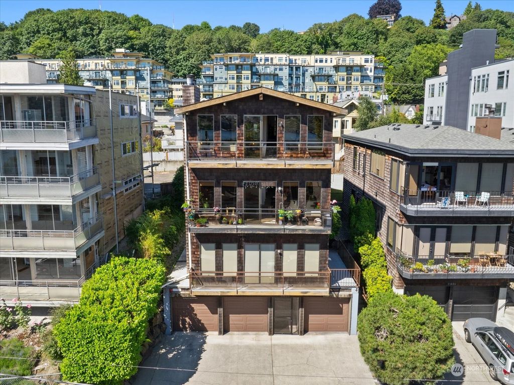 Photo of 2025 Waverly Place N #3, Seattle, WA 98109 (MLS # 2257634)
