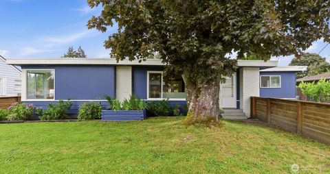 Photo of 8423 E D Street, Tacoma, WA 98445 (MLS # 2527320)