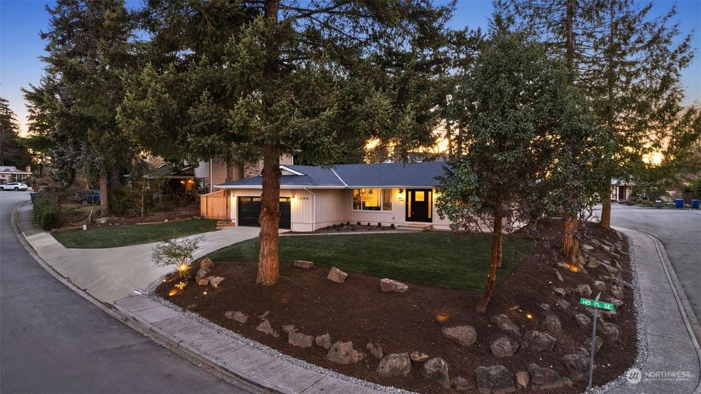 Photo of 1005 145th Place SE, Bellevue, WA 98007 (MLS # 2191952)