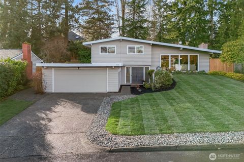 Photo of 153 165th Avenue NE, Bellevue, WA 98008 (MLS # 2481038)