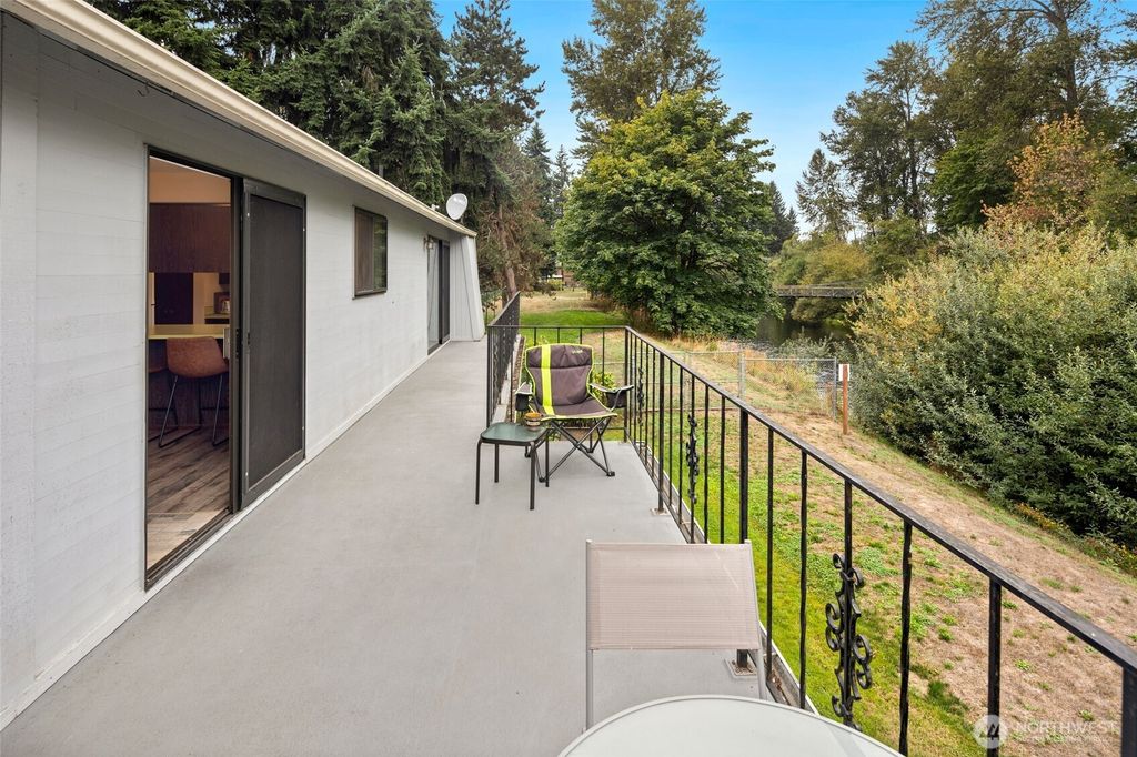 Photo of 1519 22nd Street NE #1533, Auburn, WA 98002 (MLS # 2432860)