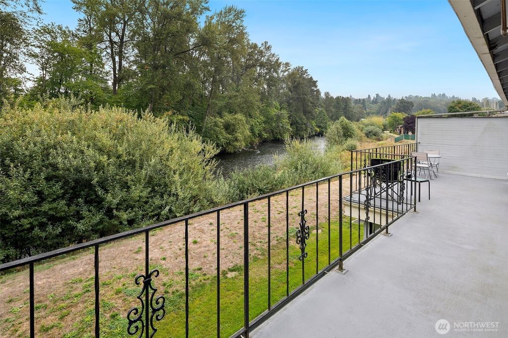 Photo of 1519 22nd Street NE #1533, Auburn, WA 98002 (MLS # 2432860)