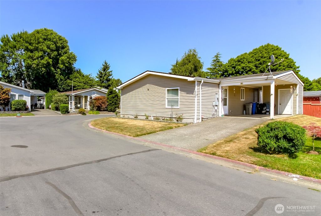 Photo of 27404 149th Avenue SE #62, Kent, WA 98042 (MLS # 2424028)