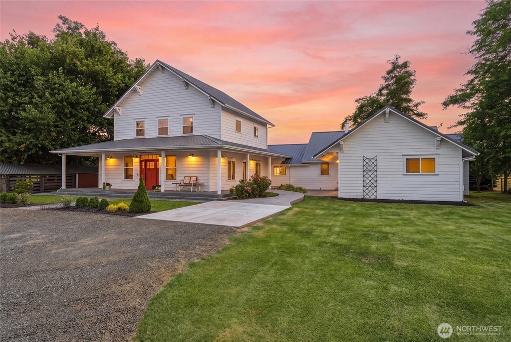 Photo of 717 County Road 448, Walla Walla, WA 99362 (MLS # 2552870)