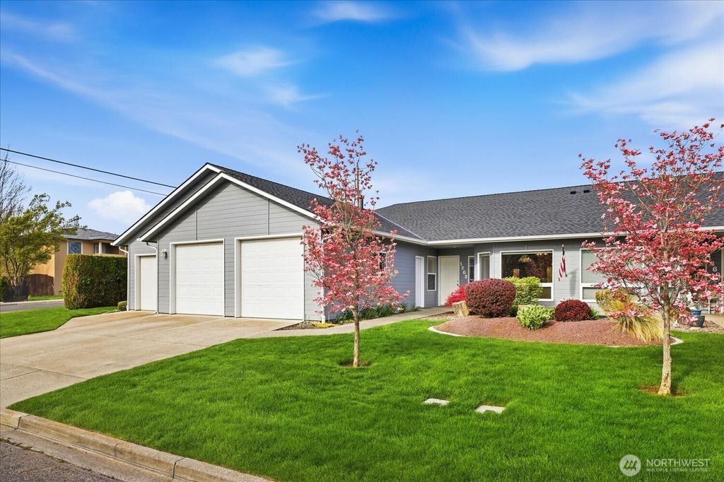 Photo of 1262 Lancer Drive, Walla Walla, WA 99362 (MLS # 2510574)